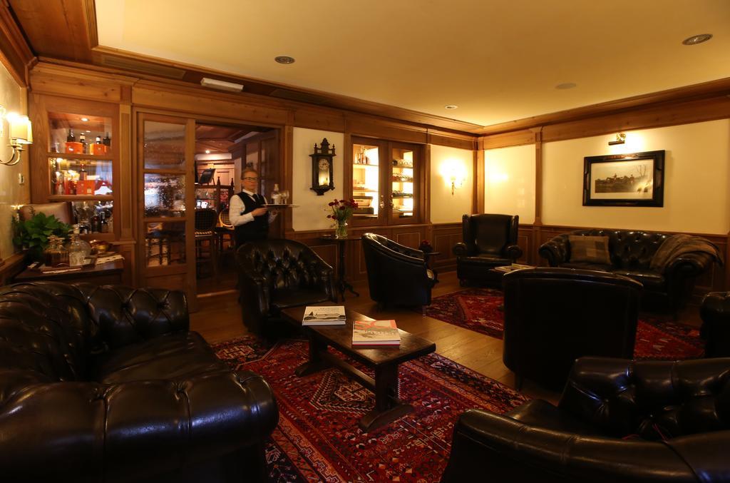 Alpen Suite Hotel Madonna エクステリア 写真