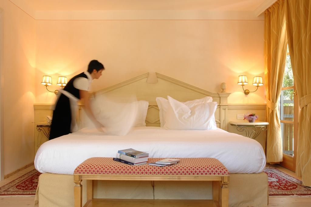 Alpen Suite Hotel Madonna エクステリア 写真