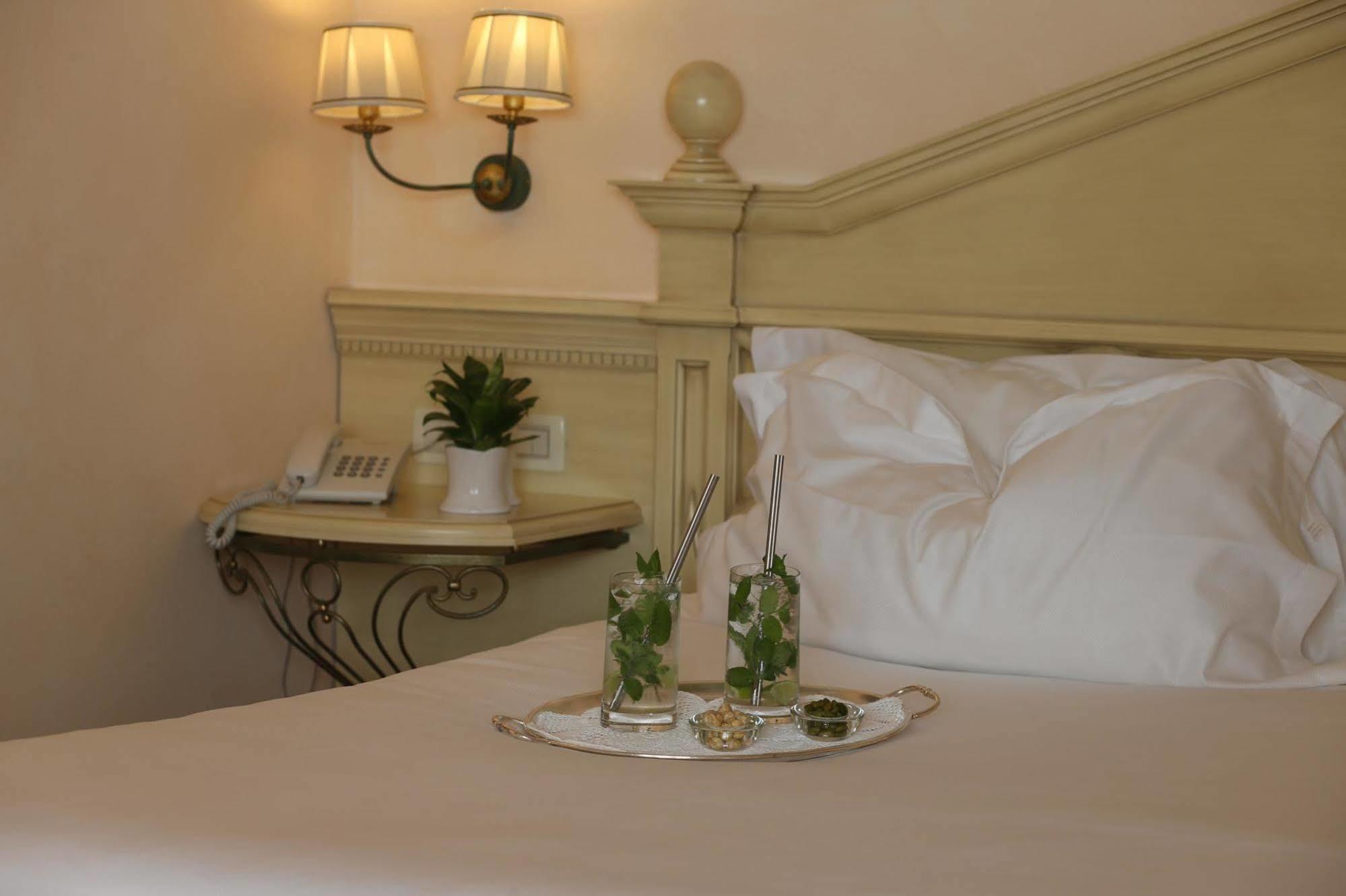 Alpen Suite Hotel Madonna エクステリア 写真
