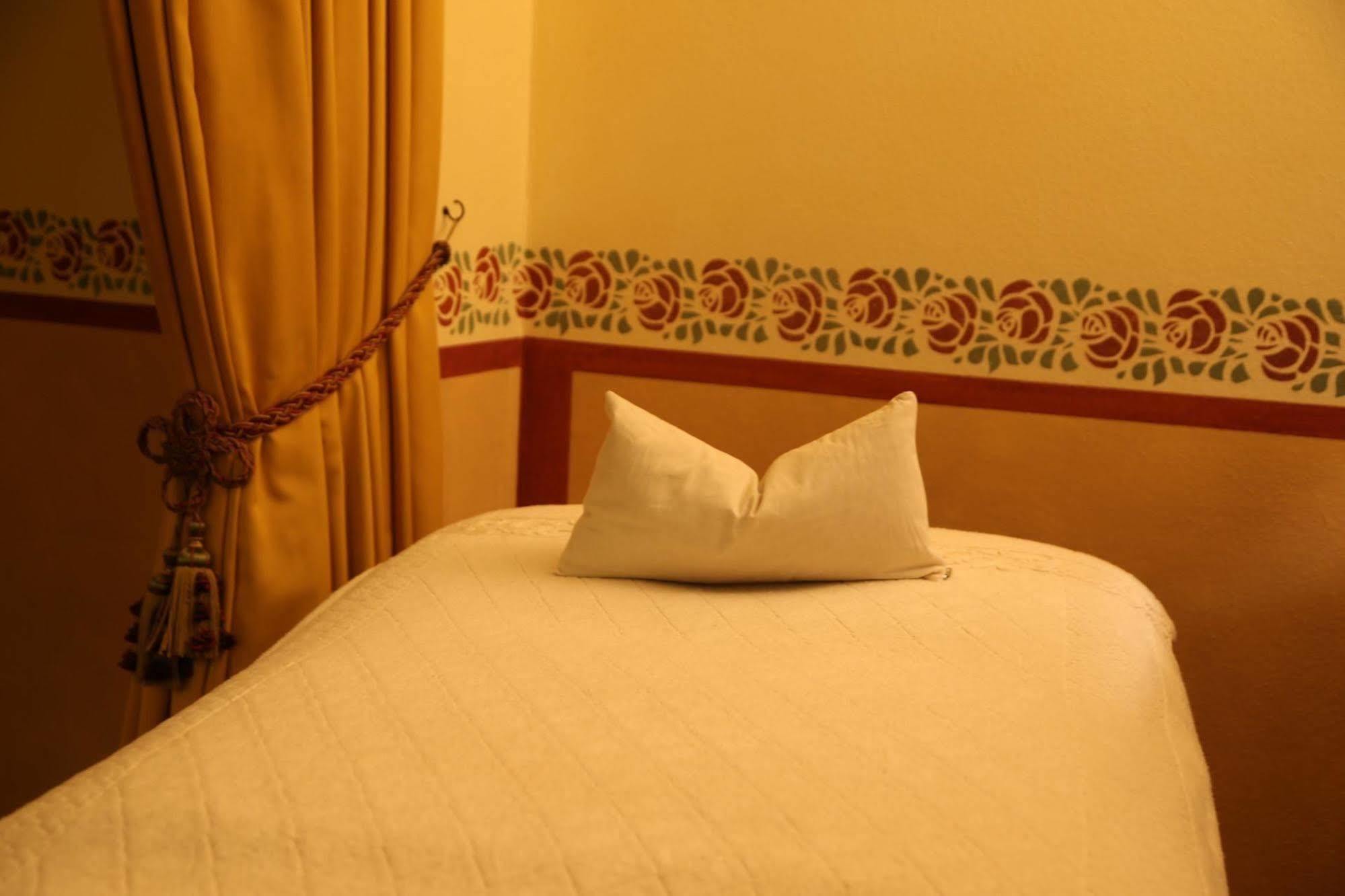 Alpen Suite Hotel Madonna エクステリア 写真
